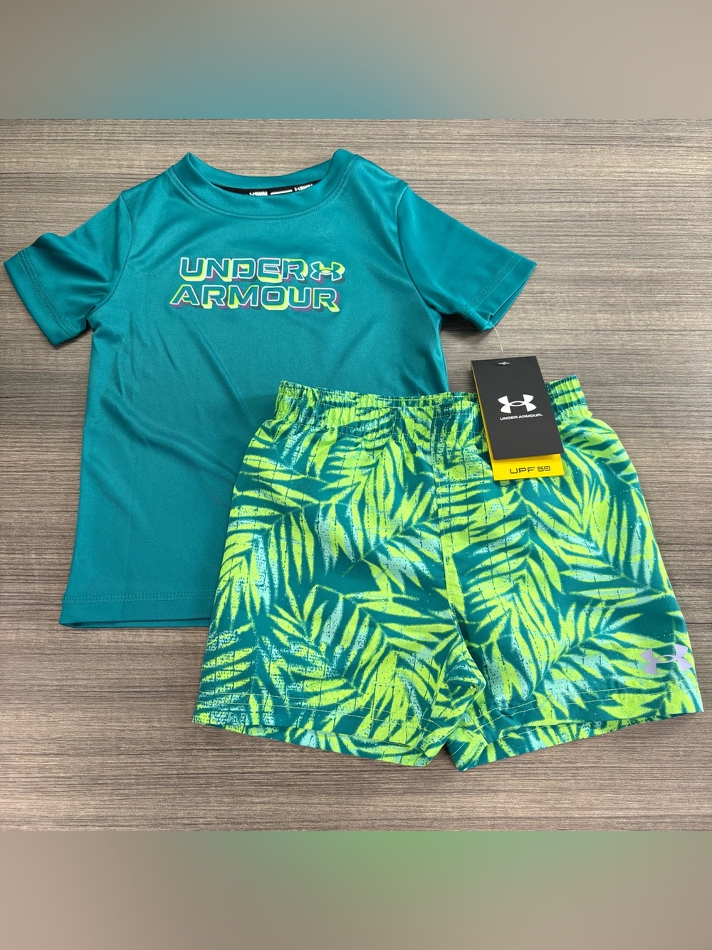 Under Armour Palm Swim Toddler Boy T-Shirt Swim Trunks Matching UPF 50 2T or 4T